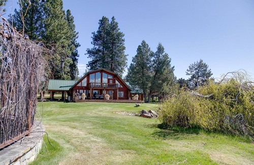Sisters House | Private 40-Acre Ranch + Pool, Sauna w/Yurt