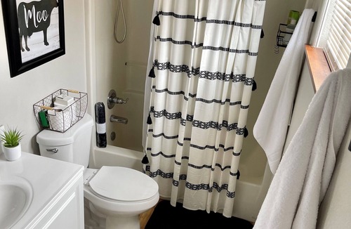 Sellwood-Moreland Apartment | Private Apartment in Sellwood