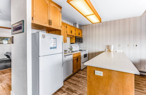 Historic Bayfront Condo | Private Bayfront Home with Fishing Dock - Dogs Welcome