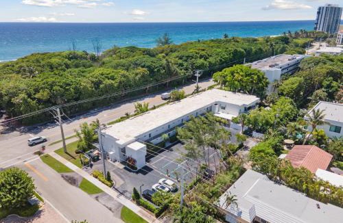 Boca Raton Apartment | Private Beach Path, Pool & Hot Tub, Sleeps 6