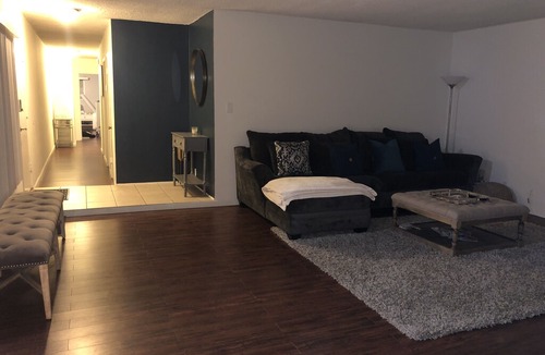 Marina Peninsula Apartment | PRIVATE BEDROOM BY THE BEACH *PRIME LOCATION*
