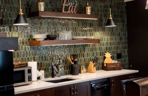 Sunset House | Private Boise King Studio | Sunset District | BSU