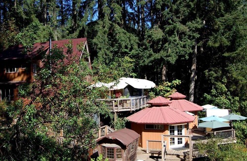 Alvadore House | Private Cottage Getaway Near Junction City and Eugene, Oregon