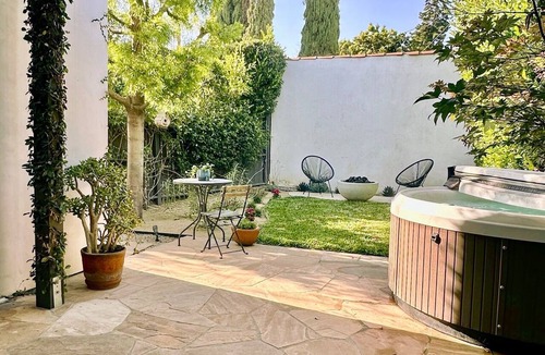 Melrose House | Private home with spacious outdoor space