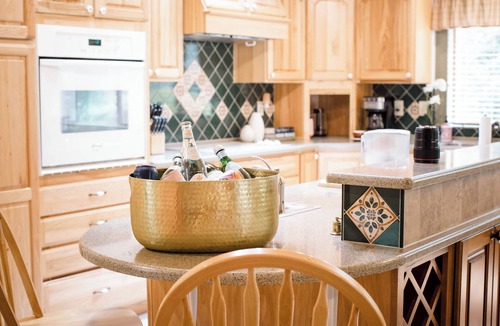 Clinton Cabin | Private Log Cabin on Whidbey Island