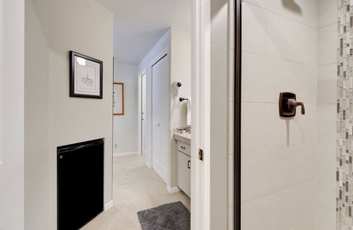 Century West Hotel | Private Mt. Bachelor Village suite in Bend with access to resort hot tubs/pool