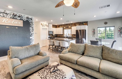 Stockton House | Private Pool & Yard! Family Getaway in Stockton