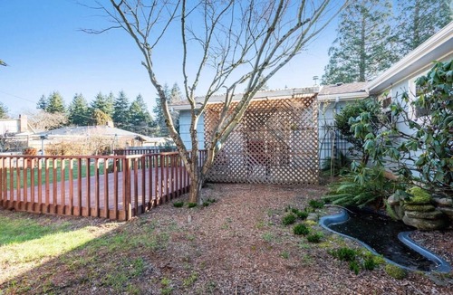 Centennial House | Private Portland Getaway Near Powell Butte Nature Park!