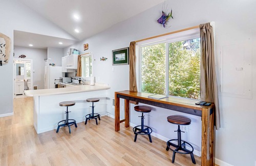 Florence House | Private, quiet, dog-friendly home with firepit, quarter mile from Heceta Beach