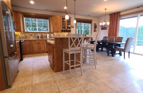 Quincy House | Private single family home in Crescent Bay Resort. Can accommodate large groups!