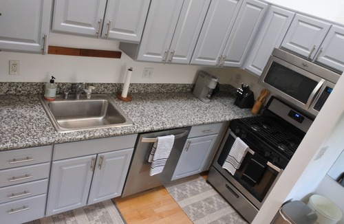 Downtown San Francisco House | Private SoMa 2BR 1BA with Parking Extended Stay!