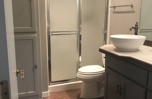 McMinnville House | Private Wine country daylight basement (1 bd, 1 ba, kitchen, living, patio)