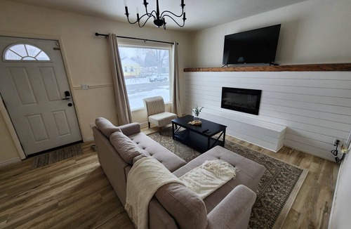 Joaquin House | Provo Home! Close to BYU, Downtown Provo, 10 mins from Utah Valley University.