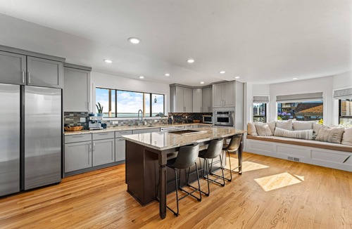 Burley House | Puget Sound Waterfront | Eagles, Orcas & Mt. Rainier Views