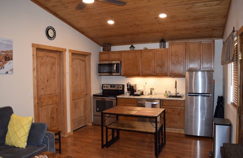 Cannonville Cabin | Quaint and spacious cabin in the heart of Bryce Canyon Country