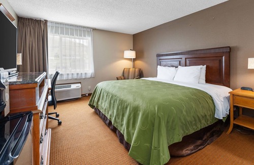 Okanogan Hotel | Quality Inn & Suites Okanogan - Omak