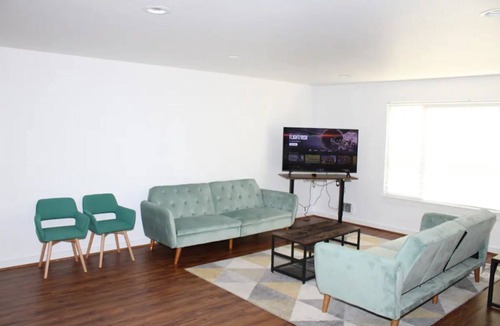West Queen Anne House | Queen Anne cozy house with Puget Sound View #4