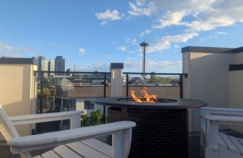 Lower Queen Anne House | Queen Anne Home by Space Needle & South Lake Union