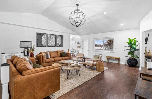 Logan Apartment | Quiet Comfortable Cliffside Estate near USU