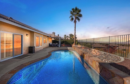 Palmdale House | Quiet home in West Palmdale Hills W/Pool