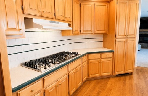 Clinton House | Quintessa I Sleeps 36 I Reunions I Corporate Events I Small Weddings