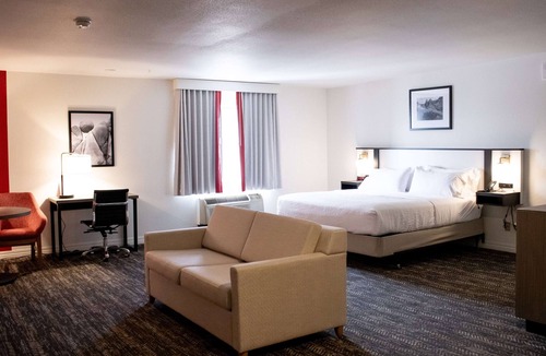 Mission Hills Hotel | Railroad Pass Hotel and Casino Ramada by Wyndham