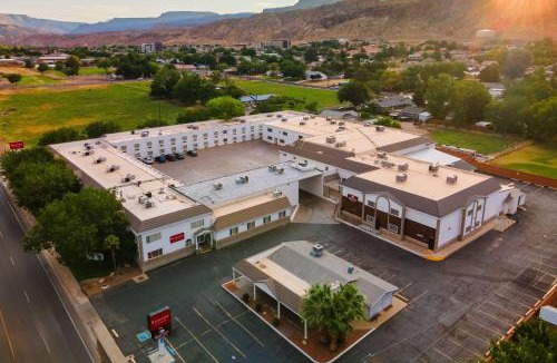 La Verkin Hotel | Ramada by Wyndham La Verkin Zion National Park