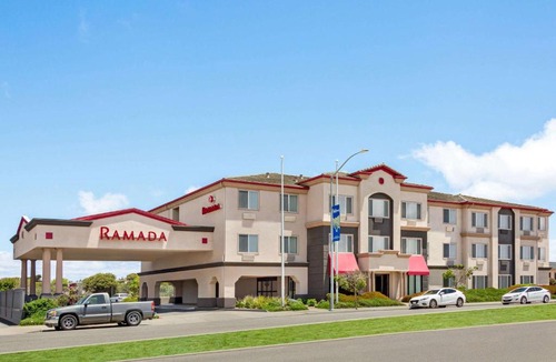 Marina Hotel | Ramada by Wyndham Marina