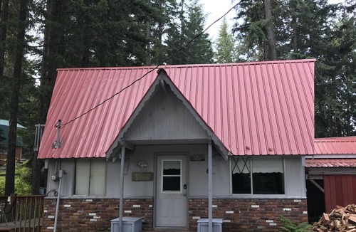 Leavenworth House | Real Mountain Cabin with access to Fish Lake