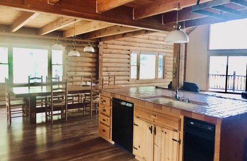 Ponderosa Palisades House | Recreation Dream - Beautiful Mountain Home on National Forest Trails