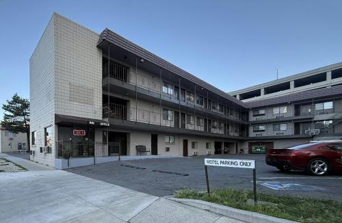 Downtown Reno Hotel | Red Roof Inn Reno