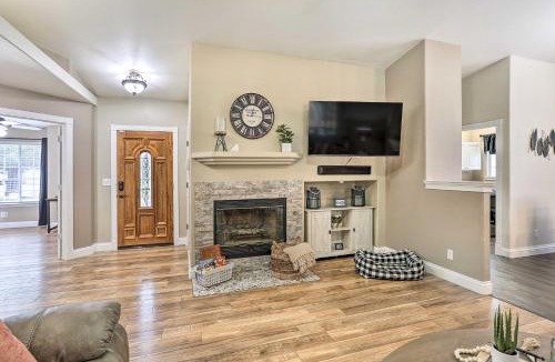 Redding House | Redding Home w/Patio Near Fishing!