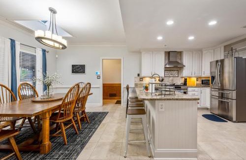 Cartersville House | Relax In Private Pool & Cozy Gazebo At Param Farms