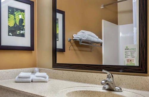 La Mirada Hotel | Relax Suites Extended Stay - La Mirada