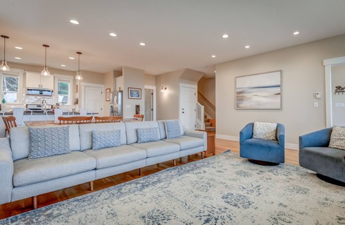Lincoln City House | Relaxing Coastal Haven, Forest Trails, Ocean Views