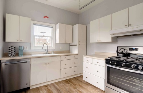 Richmond House | Remodeled 3BR - Walk to Coffee, Bars & More
