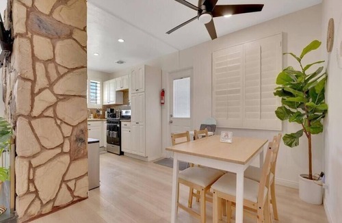 North Clairemont House | Remodeled Double Flamingo Pool/Hot Tub/BBQ/Game Room