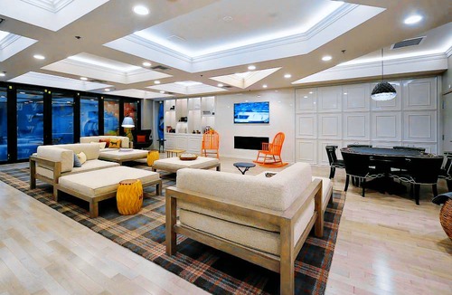 Downtown Reno Hotel | Renaissance Reno Downtown Hotel & Spa