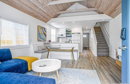 Eugene House | Renovated, 1 block to Matthew Knight Arena and 3 blocks to Hayward Field