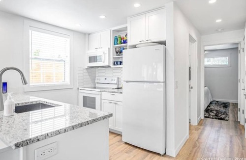 Eugene House | Renovated, 1 block to Matthew Knight Arena and 3 blocks to Hayward Field