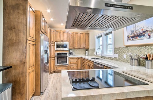 North Bend House | Renovated North Bend Cottage: Near Eateries!