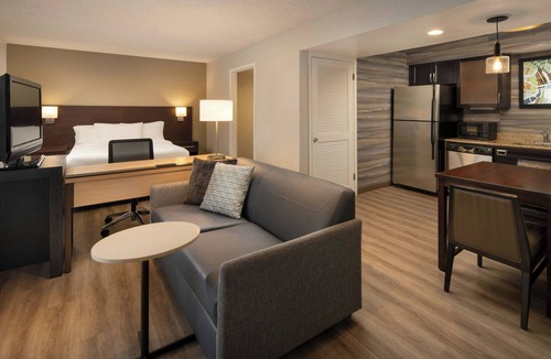 Placentia Hotel | Residence Inn by Marriott Anaheim Placentia Fullerton