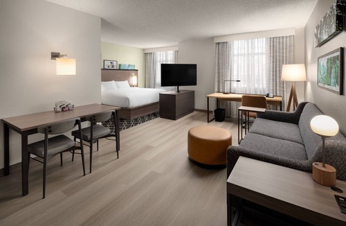 Downtown Portland Hotel | Residence Inn by Marriott Portland Downtown/RiverPlace