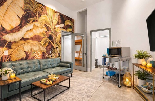 Stockton Hotel | Resort Perks: 11 beds, monastery bunks, kitchen