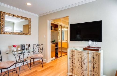 Napa Apartment | Resort-Style Napa Studio: Close to Wineries!