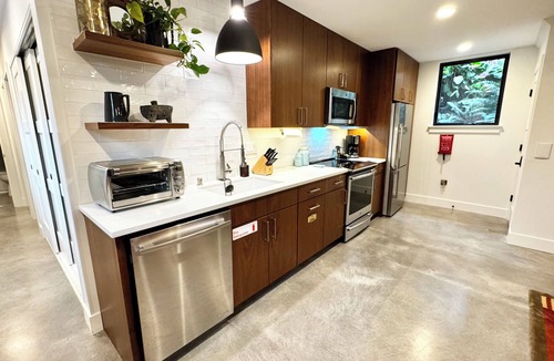 Lawton Park House | Restful, Convenient Getaway Near Downtown and Seattle’s Largest Park