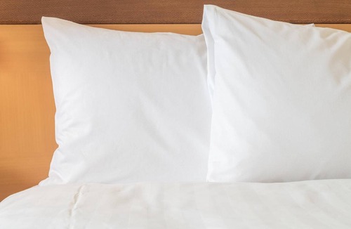 Barstow Hotel | Restful Room with Family-Friendly Features + Near Route 66 Experiences