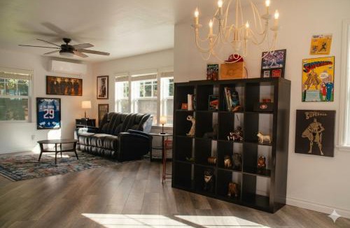 Woodland House | Retreat Near Lewis River Dog-Friendly Adventures