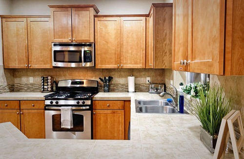 Beaverton House | ♬Retreat & Relax♨ High-speed Internet, bbq, backyard Intel/Nike