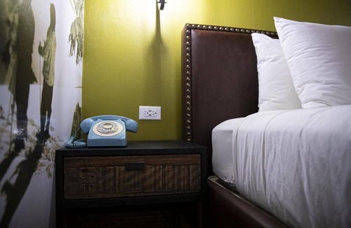 Orchard District Hotel | Retro Firepits & Heated Pool Near Downtown Bend & Old Mill District